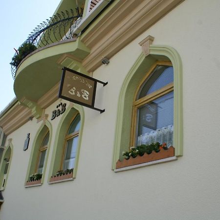 Bianco Appartement Sopron Buitenkant foto