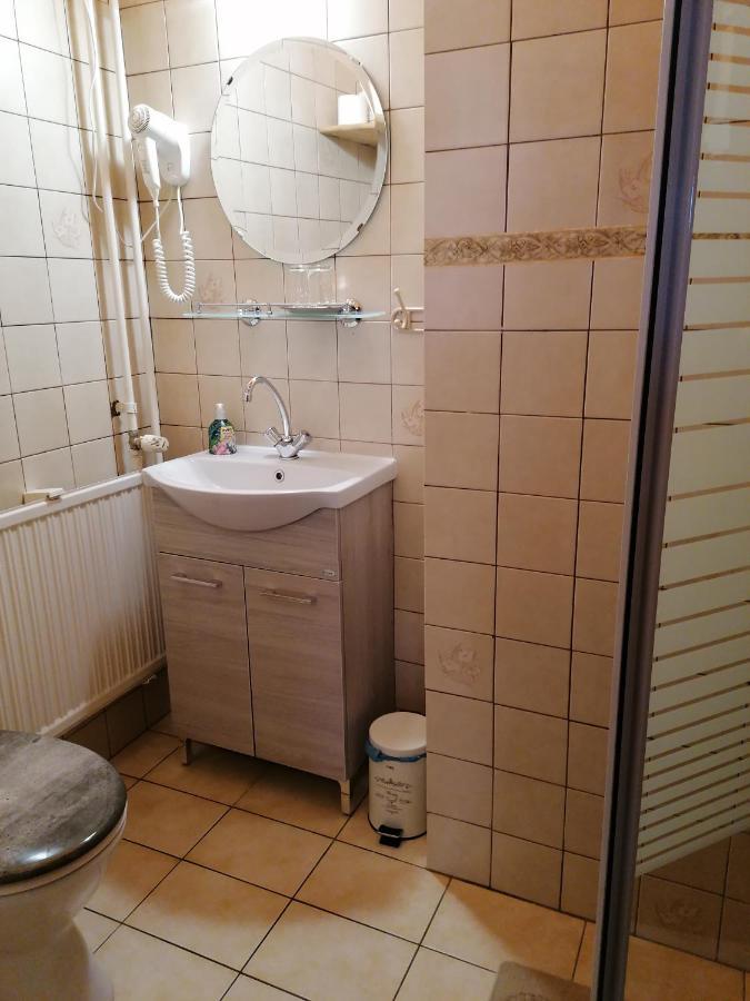 Bianco Appartement Sopron Buitenkant foto