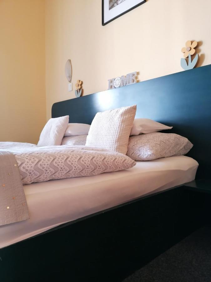 Bianco Appartement Sopron Buitenkant foto